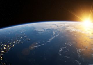 ¿Por qué necesitas volar muy alto para que tu ojo detecte la redondez del planeta? Esto es lo que dicen los cálculos