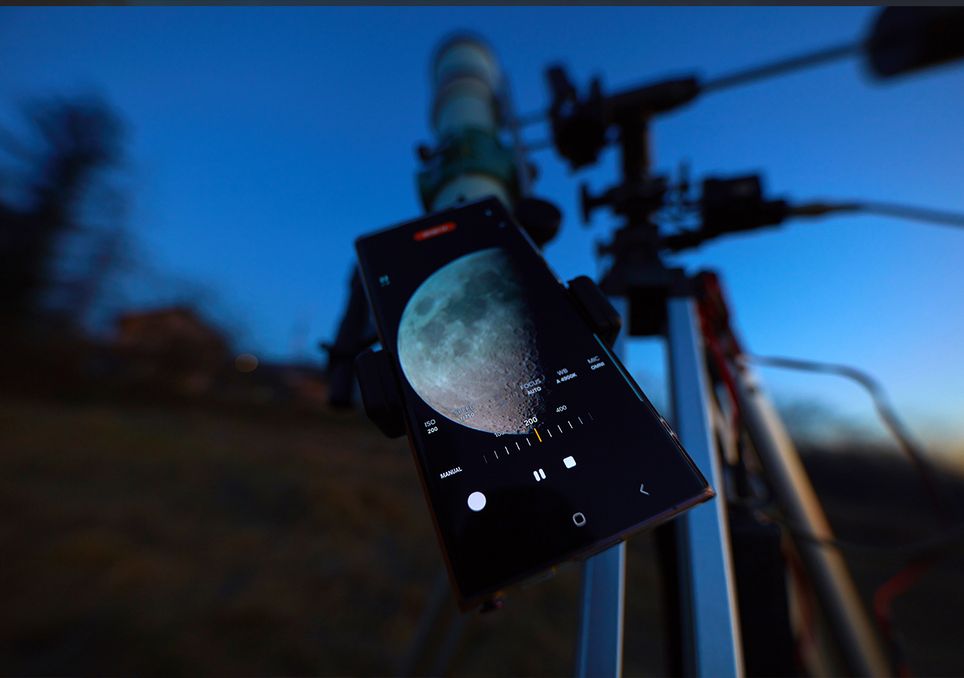 Luna celular telescopio