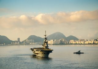 Porta-aviões com substâncias tóxicas afundado no Atlântico