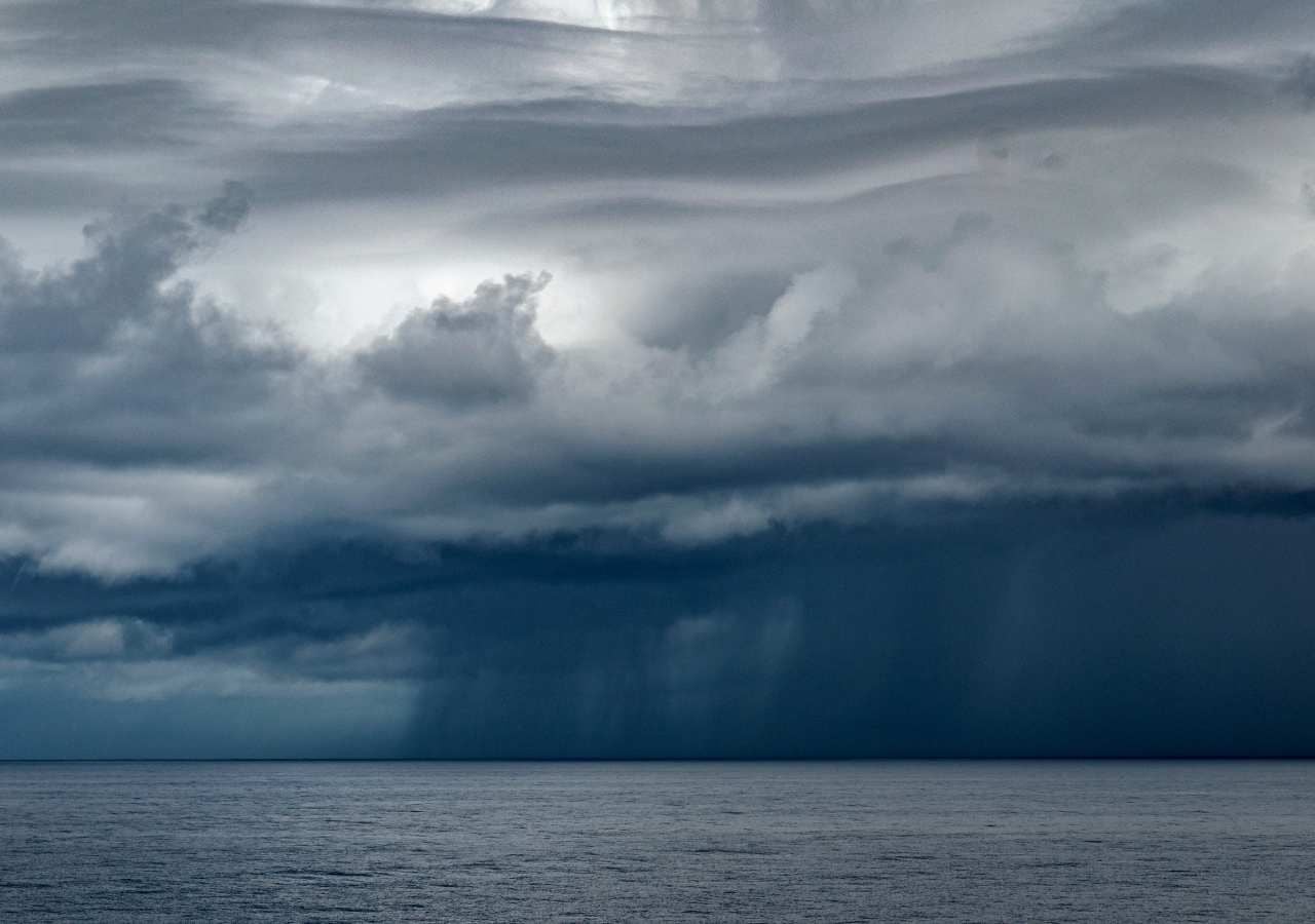 O Atlântico norte começa a dar sinais de mudança. A forte ondulação da corrente de jato poderá abrir caminho a um cenário mais instável em Portugal nos últimos dias de outubro, com o regresso de chuva mais generalizada.
