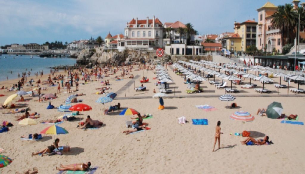 Calor persistente e temperaturas invulgarmente altas marcaram a maior parte do mês de setembro. Foto: Município de Cascais