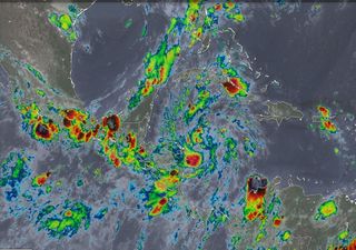 Tormenta tropical podría llegar a la península de Yucatán