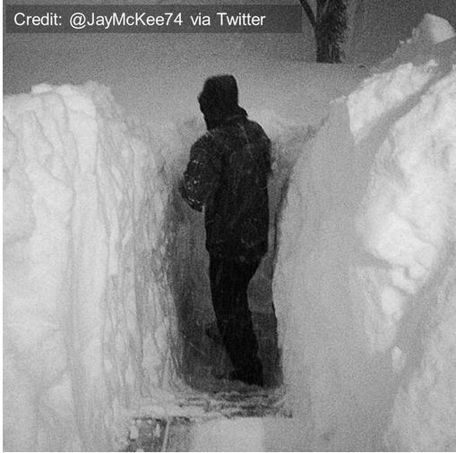 Posible Record Nacional De Nieve En Silver Lake, Eeuu Imagen cerca de Buffalo, NY., con 5 pies de nieve.