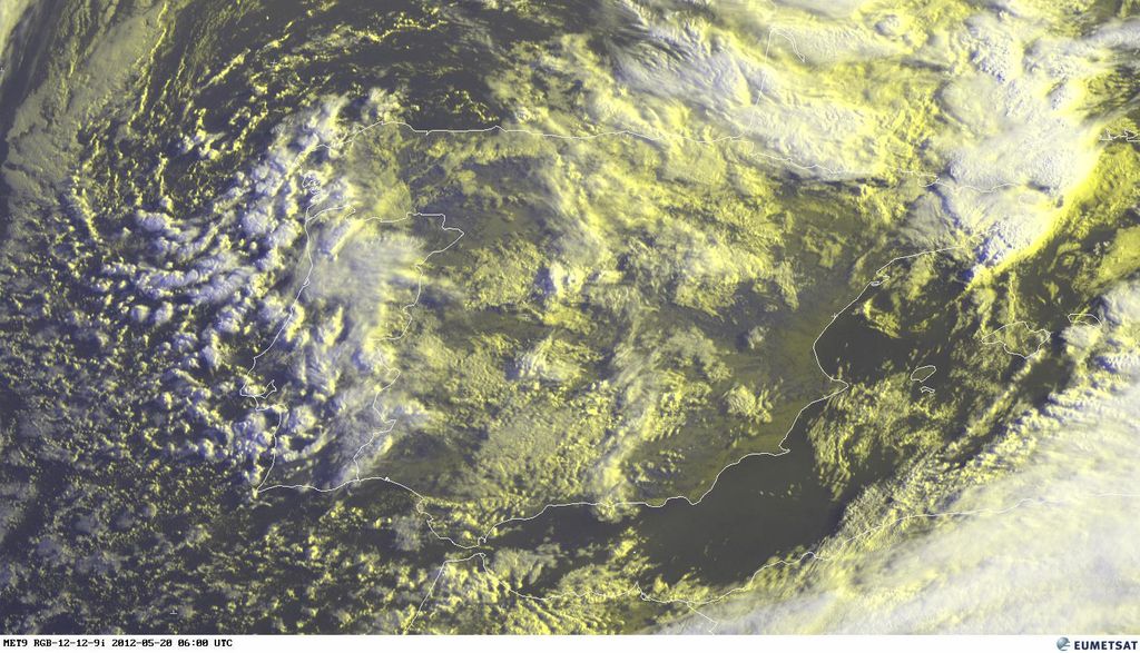 Imagen Eview-RGB del satélite MSG de las 06 UTC del 20 de mayo de 2012. Topes blancos asociados a nubes con topes elevados. Fuente: EUMETSAT.