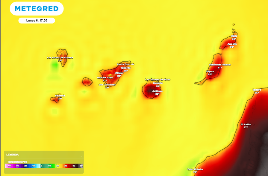 Temperaturas previstas a 2 m para el 6 de julio de 2026 a las 17 h.o.p. Arriba para Península y Baleares, y abajo para Canarias. Tiempo.com