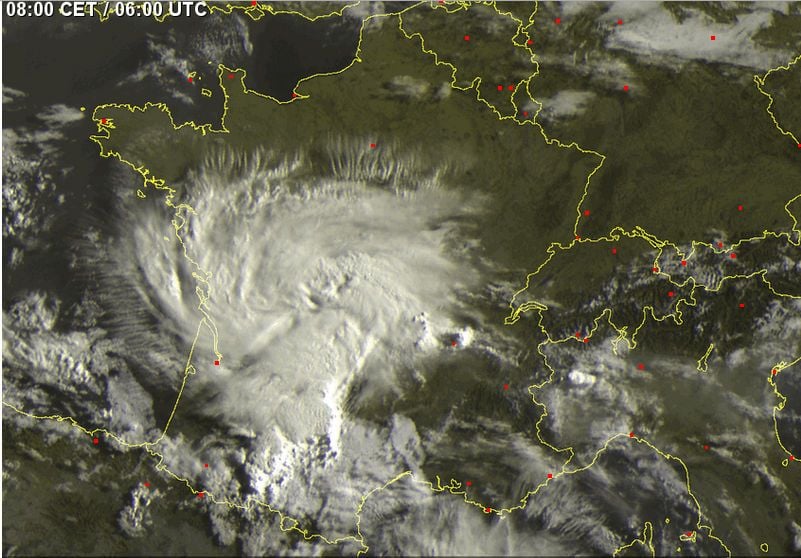 Posible Vórtice Convectivo De Mesoescala Sobre Francia