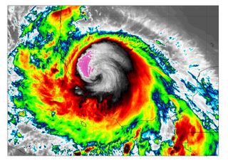 Potente huracán Grace tocará tierra en Veracruz