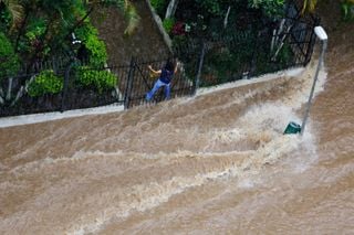 Potential für heftige Unwetter im Herbst durch das warme Mittelmeer. Meteorologe Markus Köss erklärt die Hintergründe.