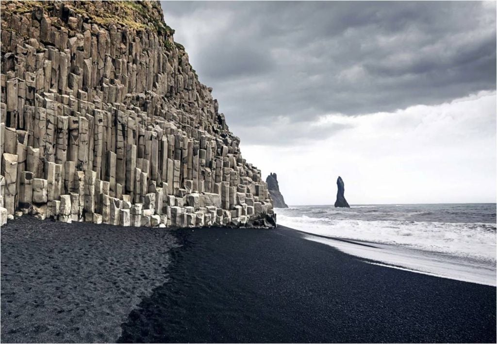 Playa de Reynisfjara en Islandia