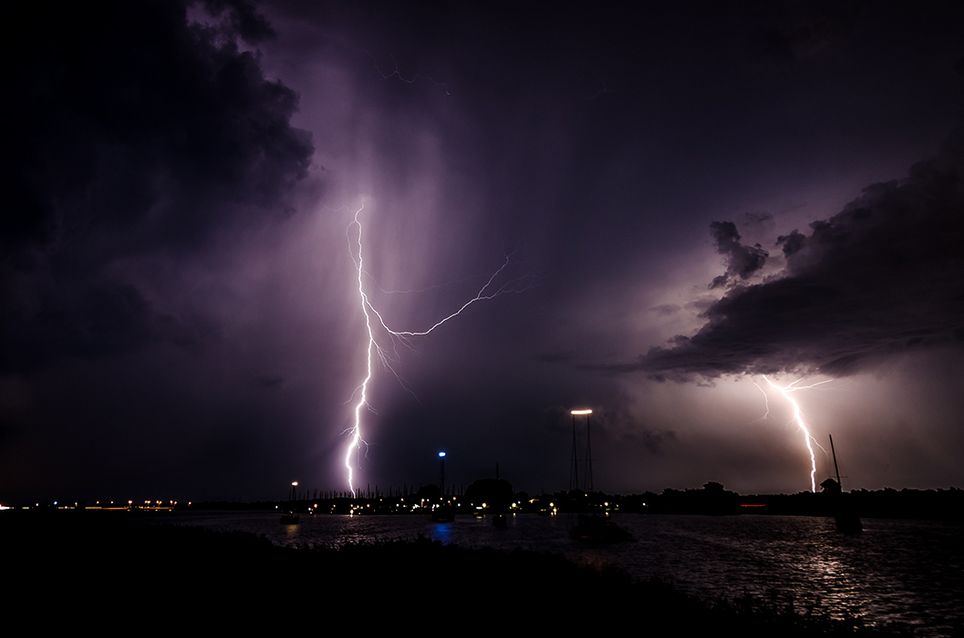 Precaución: mañana tormentas localmente muy fuertes Precaución: mañana tormentas localmente muy fuertes
