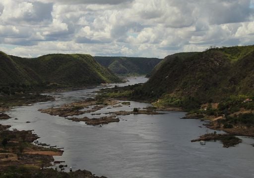 Preju&iacute;zos da cheia do Rio S&atilde;o Francisco somam 6 milh&otilde;es de reais em Minas Gerais e n&iacute;vel segue alto