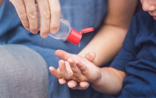 Los científicos expresan su preocupación por los populares desinfectantes de la COVID