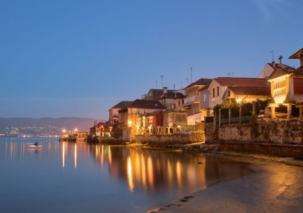 Passa por paisagens únicas. Foto: Camiño Litoral de Galicia