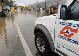 Florianópolis amanhece embaixo d’água após registro de chuva histórica! Confira imagens e informações
