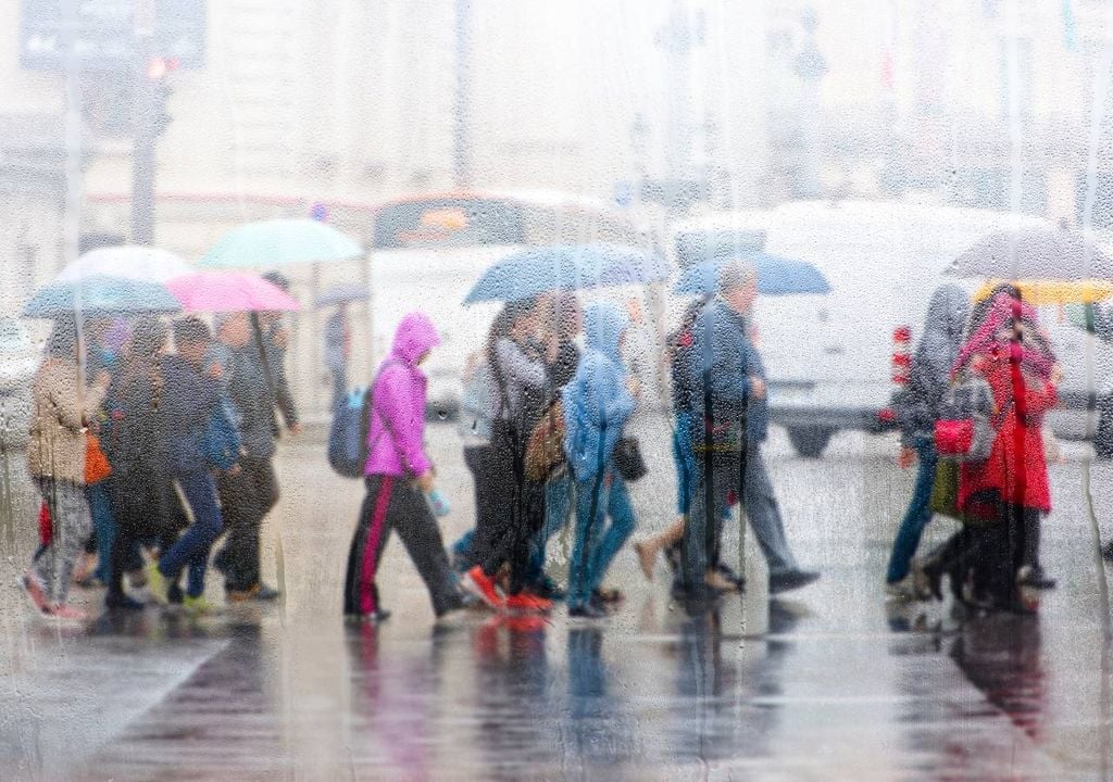 Os solos portugueses já estão bastante saturados, a capacidade de drenagem tornou-se reduzida e a acumulação progressiva de água, mesmo com chuva fraca a moderada, poderá ser suficiente para causar problemas. Quando terminarão os dias de chuva? Eis o que os principais modelos de previsão "pressentem".