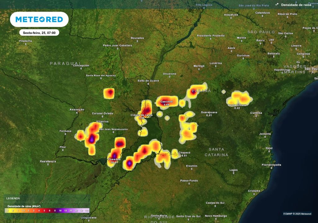 Previsão de tempestades na sexta-feira (25), de acordo com o ECMWF. Previsão de tempestades na sexta-feira (25), de acordo com o ECMWF.