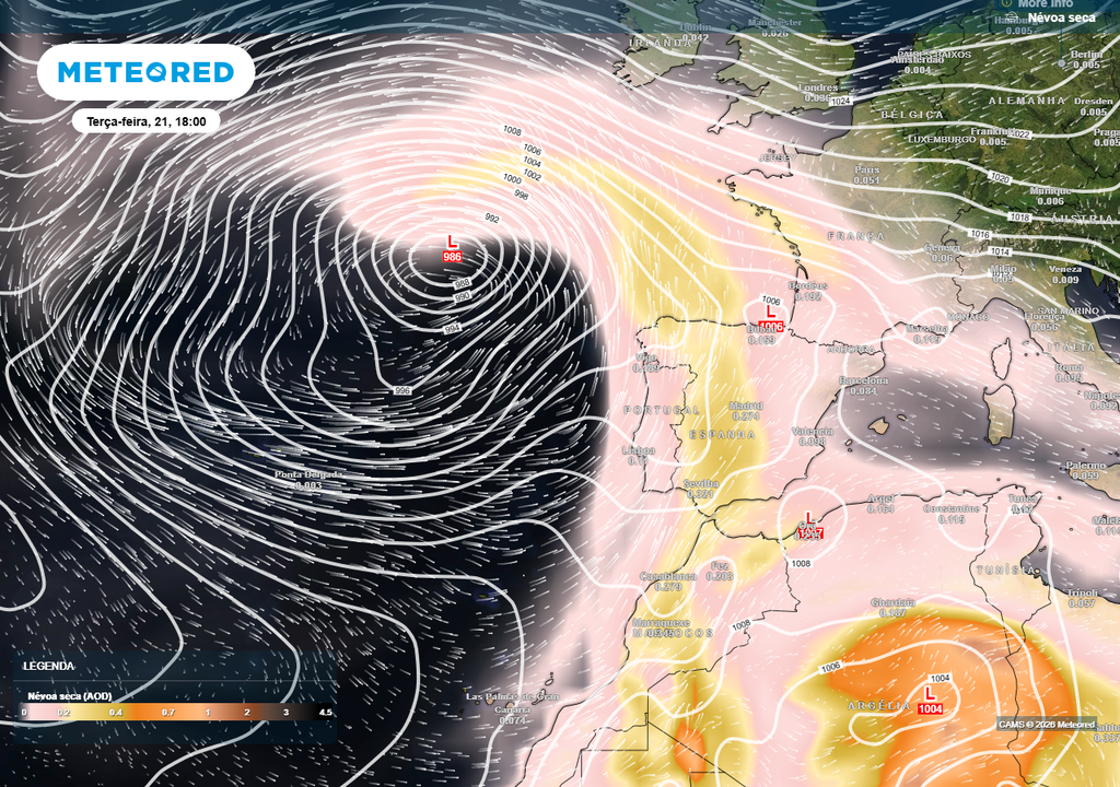 Previsão de Poeiras Saarianas em suspensão às 18:00 de hoje, 21 de abril.