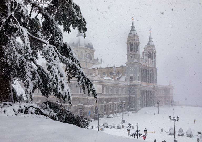 El bajón térmico y la lluvia despiden la Navidad en España