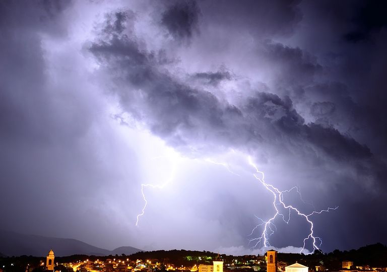 Previsioni meteo: ancora instabilità e temporali: ecco dove Previsioni meteo: ancora instabilità e temporali: ecco dove