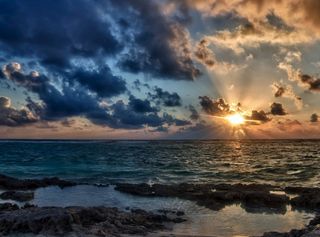 Previsioni Meteo: caldo fino a martedì, poi temporali e calo termico