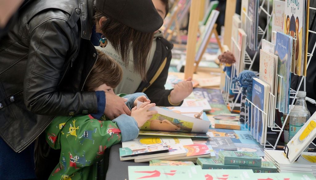 Primavera del Libro 2026, Santiago. La Primavera del Libro contará con catálogos para todas los públicos. Crédito: Estación Mapocho.