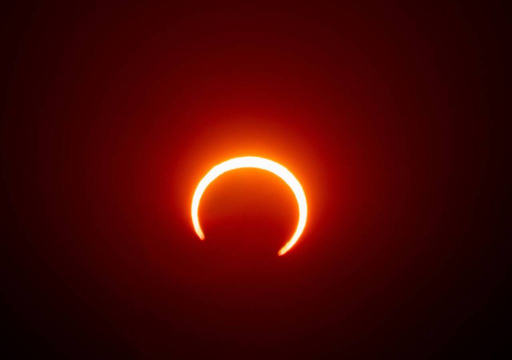 Eclipse Solar Anel de Fogo Sol Lua eclipses 2020