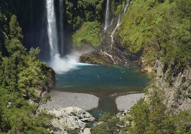 Salto Velo de la Novia; Radal Siete Tazas; Chile; Maule Salto Velo de la Novia; Radal Siete Tazas; Chile; Maule