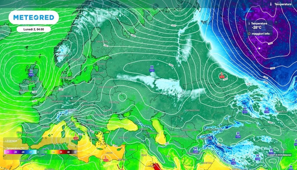 Allargando le nostre mappe, si nota che l'anciclone responsabile del freddo non è realmente unito a quello siberiano. Imprecisioni che approfondiamo a parte dunque non sarebbe una situazione di asse di Vojekov e di Buran.
