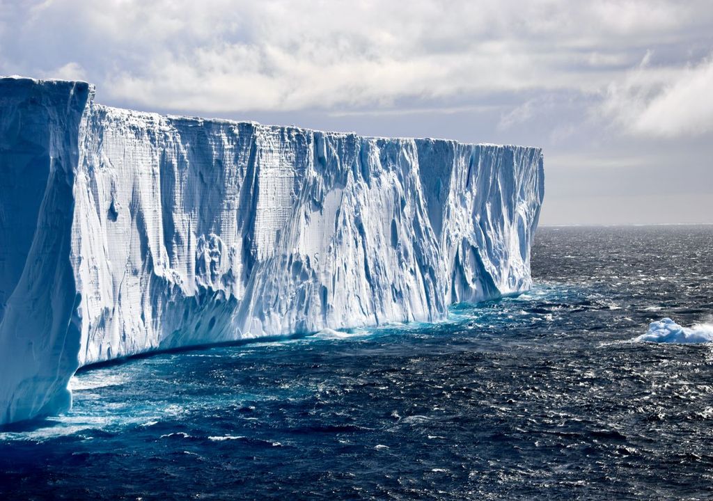 Pristine Weddell Sea contaminated with microplastics
