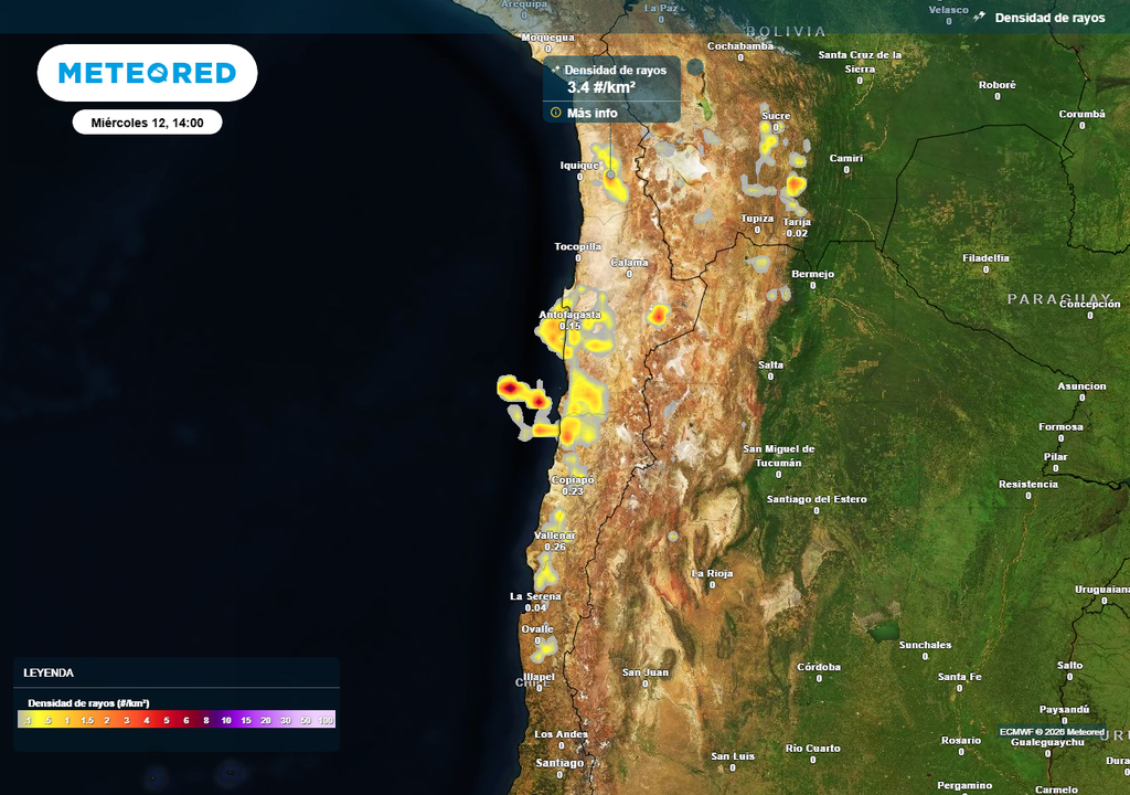 Meteored pronostica tormentas eléctricas para 10 regiones de Chile Densidad de rayos (#/km2) para la tarde del miércoles 12 de agosto 2026.