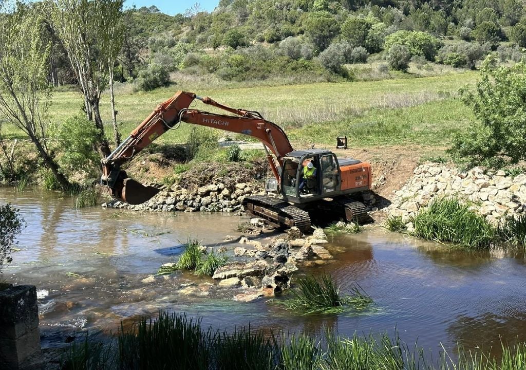 Remoção de barreiras fluviais obsoletas Remoção de barreiras fluviais obsoletas