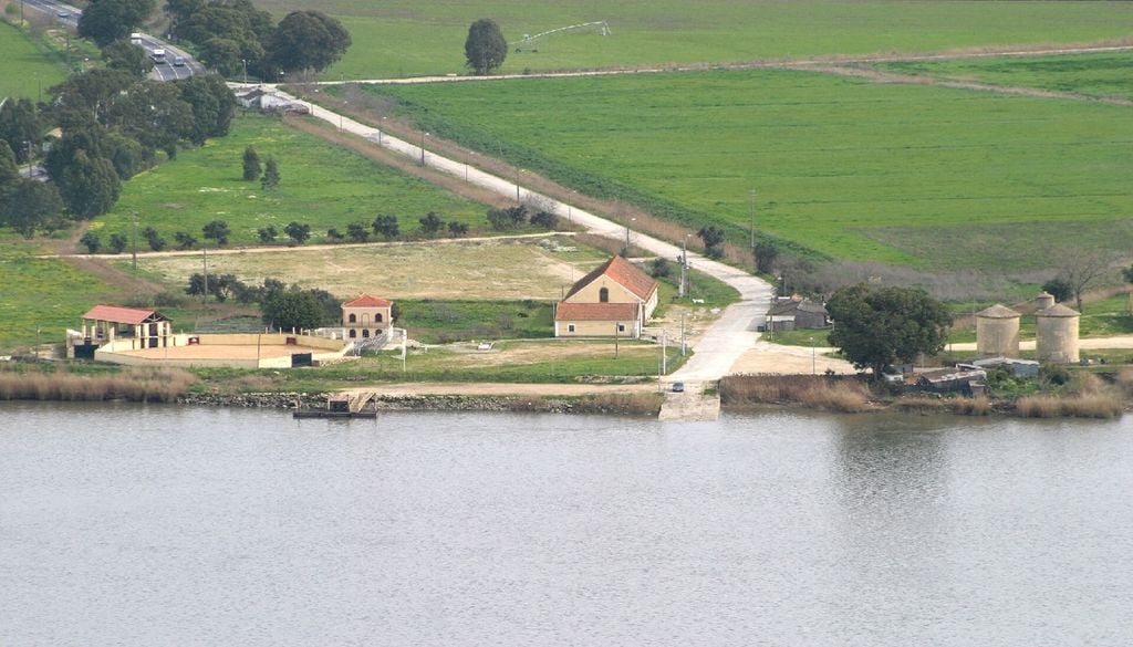 A proximidade ao estuário do Tejo faz da Lezíria Grande de Vila Franca de Xira uma das zonas agrícolas mais expostas a episódios de intrusão salina em Portugal. Foto: Município de V.F.Xira