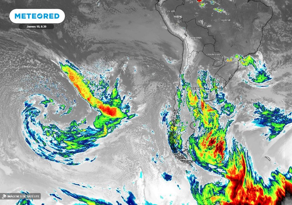 imagen satelital que muestra el próximo sistema frontal que llegará a Chile durante el fin de semana