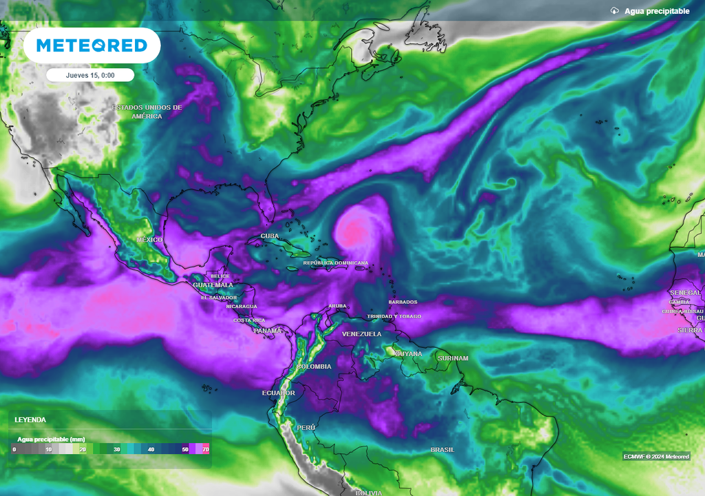 Agua precipitable en los trópicos