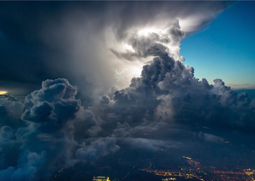 Agosto, tormentas típicas del mes y el verano