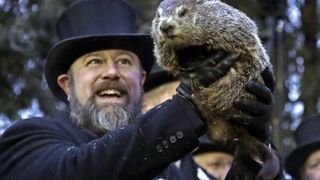 Los pronósticos de la marmota más famosa el mundo, Phil, y las verificaciones de la NOAA: Phil es un mal predictor