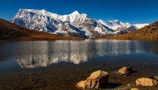 Prosciugare i laghi glaciali del Nepal: il progetto per prevenire le inondazioni pi&ugrave; catastrofiche