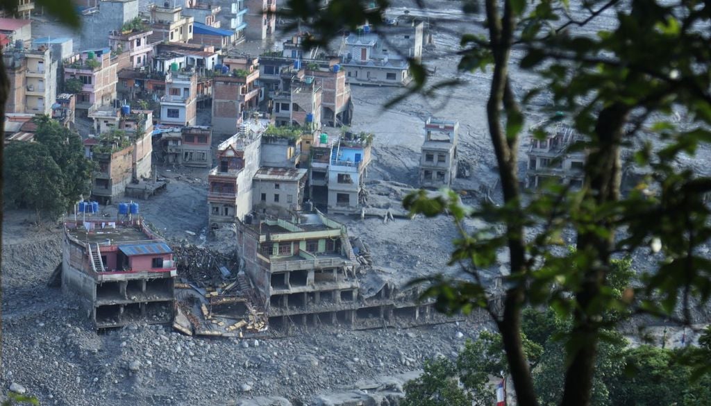 La frana e l'inondazione nell'agosto del 2026 che hanno devastato il Nepal