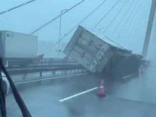 Lluvias torrenciales provocan graves inundaciones en Zhidan, China