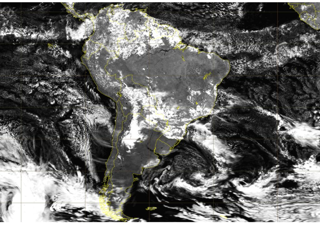 Imagem de satélite simulada pelo ECMWF para às 10h de sábado (19), projetando a atuação da frente fria. Créditos: ECMWF. Imagem de satélite simulada pelo ECMWF para às 10h de sábado (19), projetando a atuação da frente fria. Créditos: ECMWF.