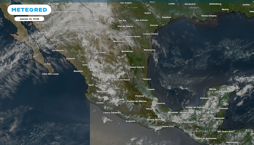La imagen satelital, muestra la nubosidad convectiva sobre algunos estados de Occidente, Sur y Sureste de México, donde se esperan tormentas y aguaceros significativos esta tarde-noche de jueves. La imagen satelital, muestra la nubosidad convectiva sobre algunos estados de Occidente, Sur y Sureste de México, donde se esperan tormentas y aguaceros significativos esta tarde-noche de jueves.