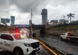 Puebla de nuevo bajo el agua: lluvia intensa provoca inundaciones y caos en vialidades