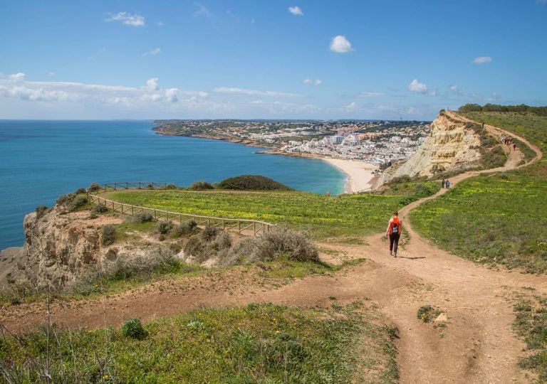 Qual ser&aacute; o melhor dia da Semana Santa no Algarve?