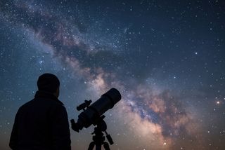 Questi saranno gli spettacoli astronomici più importanti di questa estate, dalla Luna piena alle stelle cadenti: le date