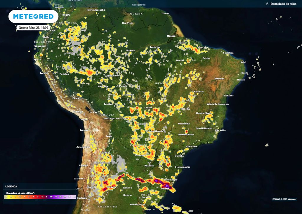 Mapa de densidade de raios para a tarde desta quarta-feira (26), pelo modelo ECMWF.