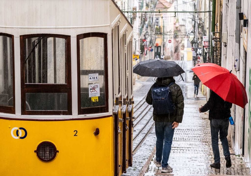 "Abril, águas mil”? O provérbio popular poderá cumprir-se em parte mas com a irregularidade típica da primavera portuguesa.
