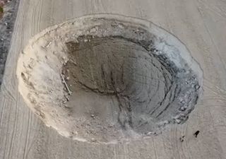O que é este buraco gigantesco que apareceu nos campos da Turquia?