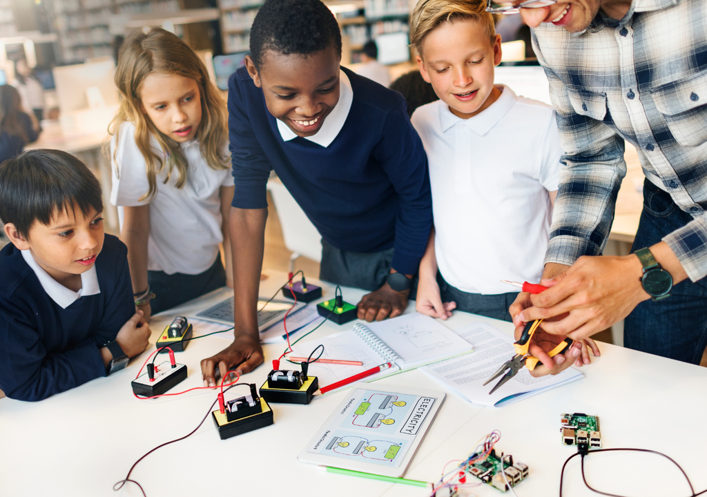 divulgacion; ciencia; enseñanza; educacion; niñez; futuro