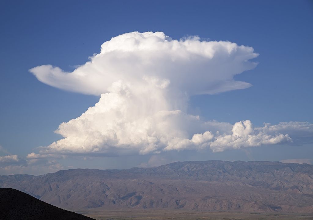 Nube de tormenta; cumulonimbus Nube de tormenta; cumulonimbus