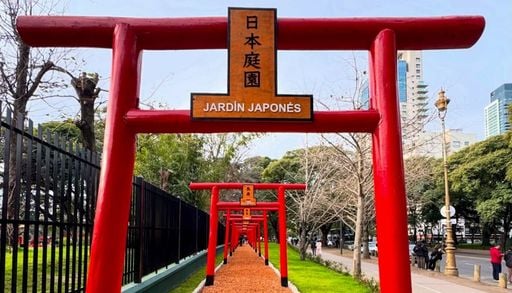 Qu&eacute; es y de qu&eacute; trata el "Camino de la Longevidad": la nueva propuesta del Jard&iacute;n Japon&eacute;s en este invierno